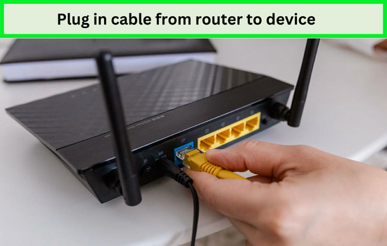 Plug-in-cable-from-router-to-device-au