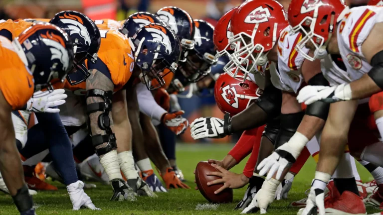 Watch-Denver-Broncos-vs-Kansas-City-Chiefs-in-Australia-on-Hulu