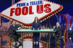 Watch Penn & Teller Fool Us Season 10 outside USA On The CW